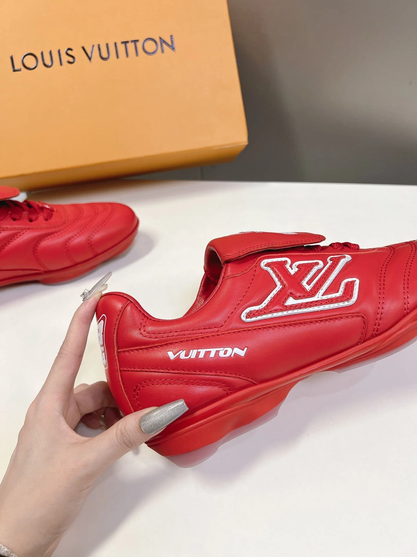 Louis Vuitton Low Shoes WaterResistant 31224