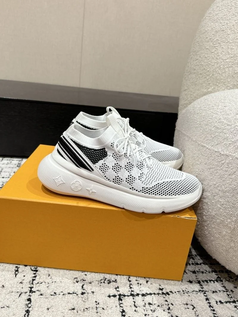 Louis Vuitton Low Shoes Reliable 31217