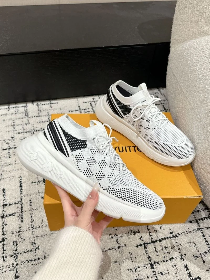 Louis Vuitton Low Shoes Reliable 31217
