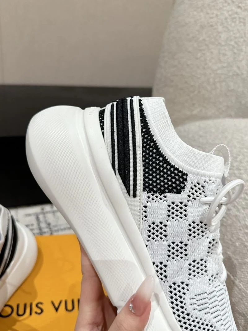 Louis Vuitton Low Shoes Reliable 31217