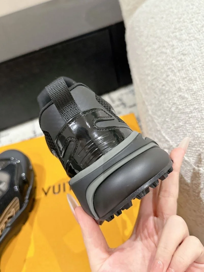 Breathable Louis Vuitton Low Shoes 31203