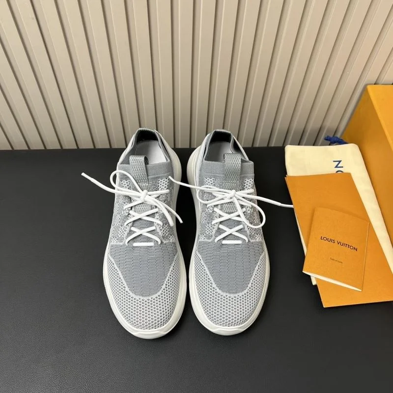Durable Louis Vuitton Low Shoes 31207