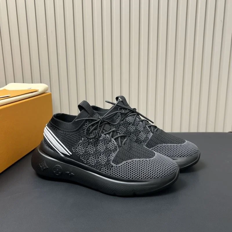 TechFriendly Louis Vuitton Low Shoes 31194