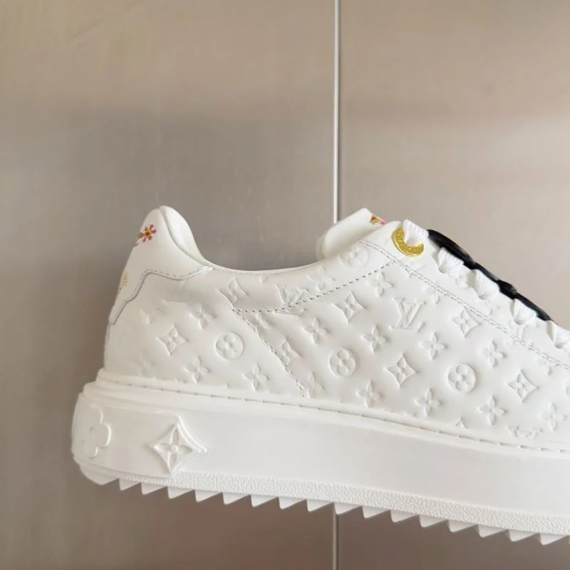 Louis Vuitton Low Shoes FreshLook 31187
