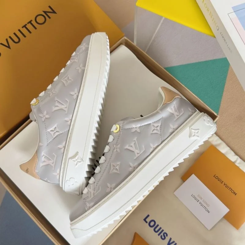Louis Vuitton Low Shoes Efficient 31188