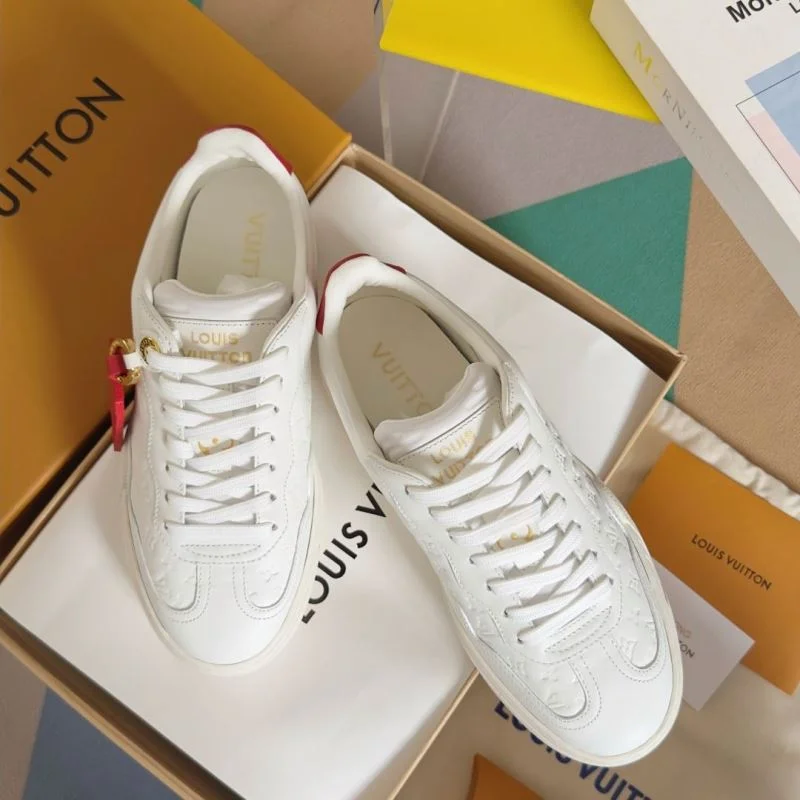Supportive Louis Vuitton Low Shoes 31168