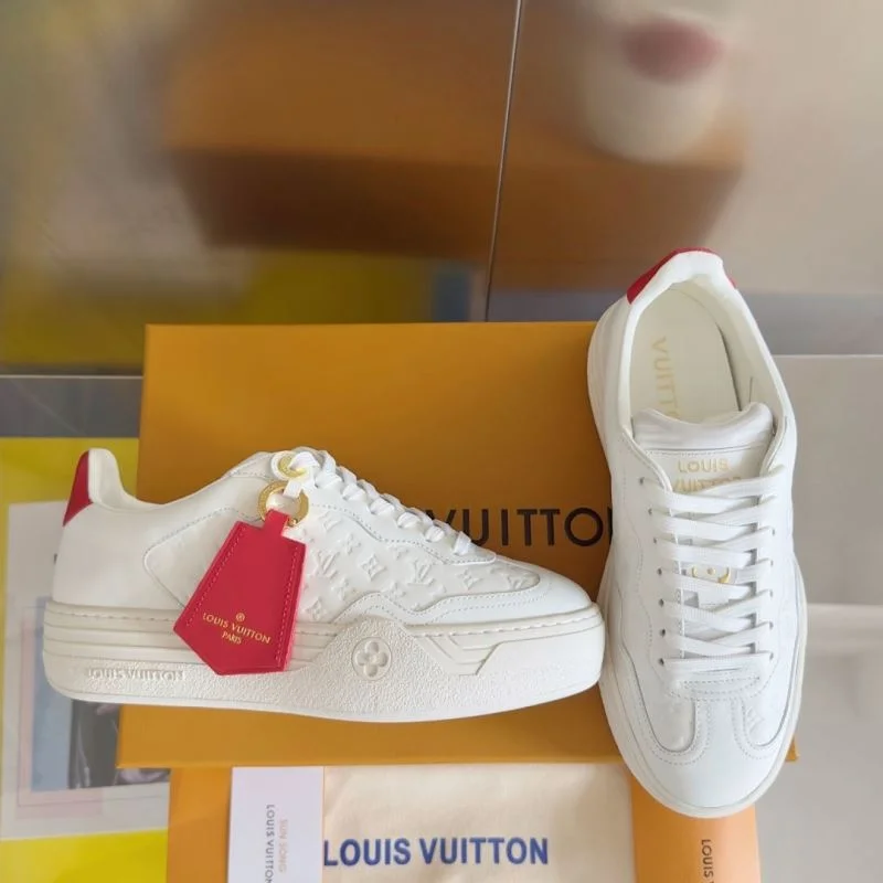 Supportive Louis Vuitton Low Shoes 31168