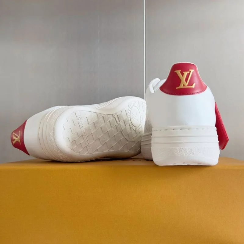 Supportive Louis Vuitton Low Shoes 31168