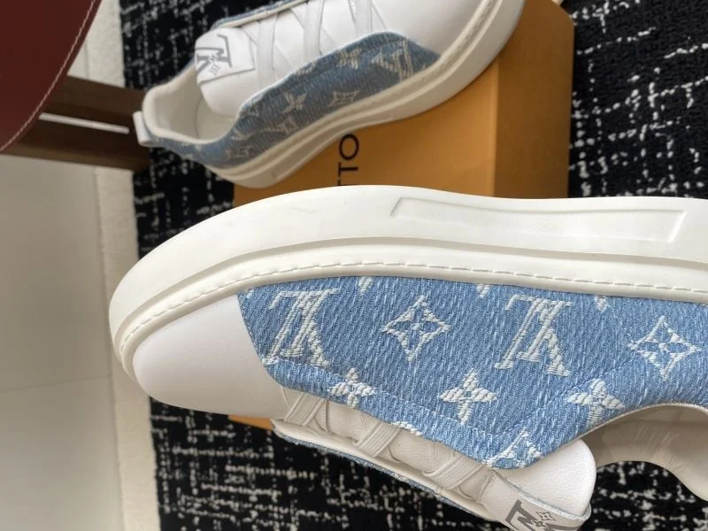 OnTrend Louis Vuitton Low Shoes 31174