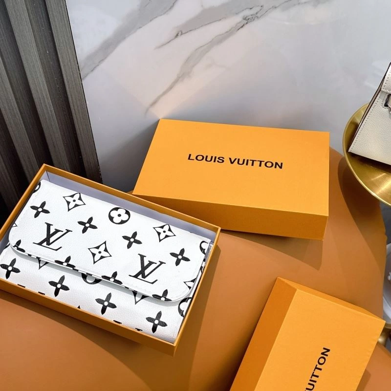 Contemporary Louis Vuitton Makeup Brushe 267581
