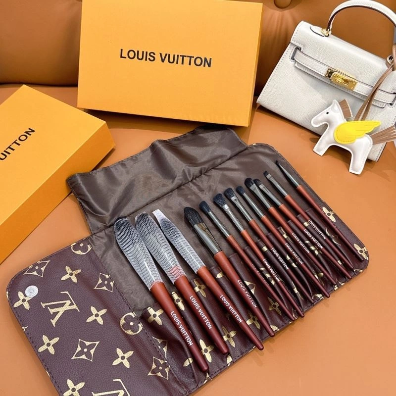 Louis Vuitton Makeup Brushe Lightweight 267569