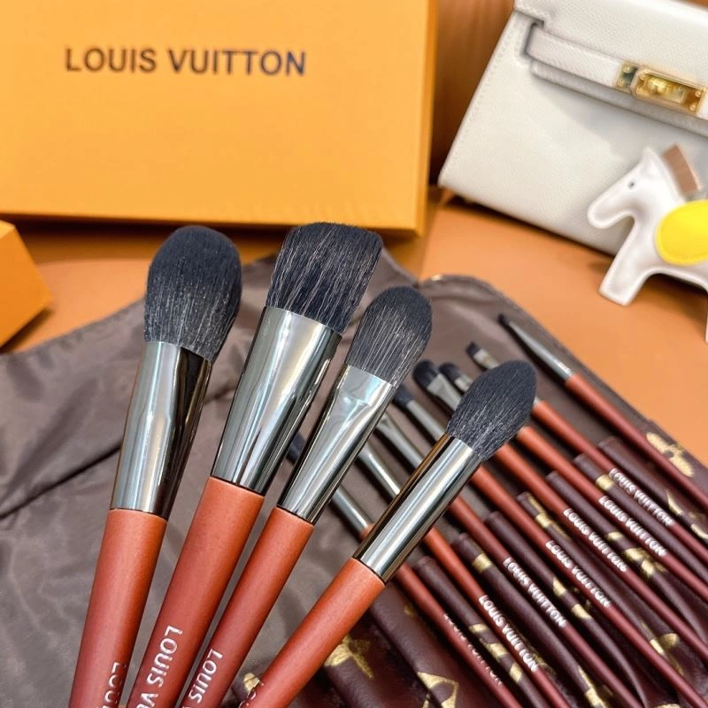Louis Vuitton Makeup Brushe Lightweight 267569