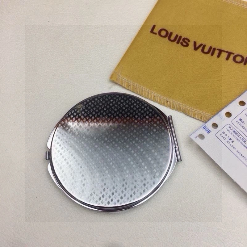 Lightweight Louis Vuitton Makeup Mirror 267591