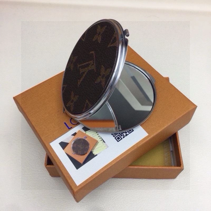 Lightweight Louis Vuitton Makeup Mirror 267591