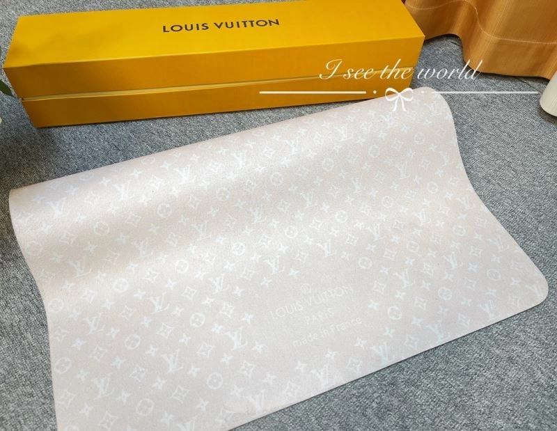 Stretchable Louis Vuitton Mats 267604