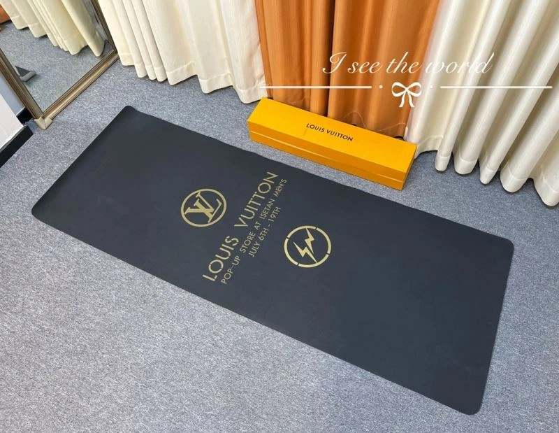 Stretchable Louis Vuitton Mats 267604