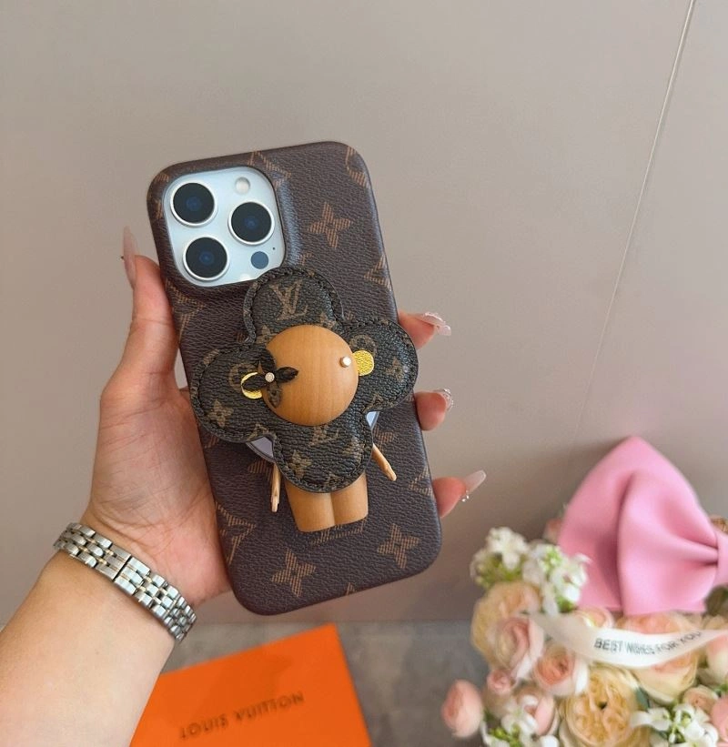 Versatile Louis Vuitton Mobile Cases 267789