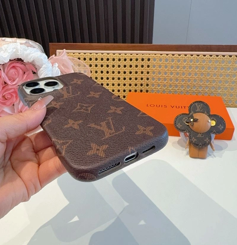 Versatile Louis Vuitton Mobile Cases 267789