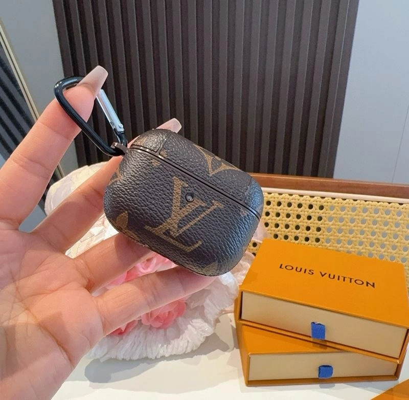 Sleek Louis Vuitton Mobile Cases 267770