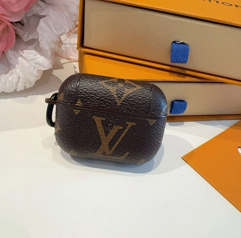 Sleek Louis Vuitton Mobile Cases 267770