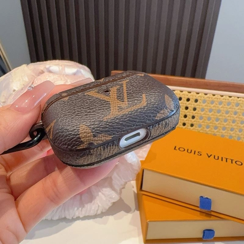 Sleek Louis Vuitton Mobile Cases 267770