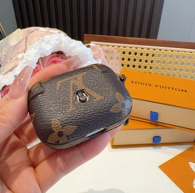 Sleek Louis Vuitton Mobile Cases 267770
