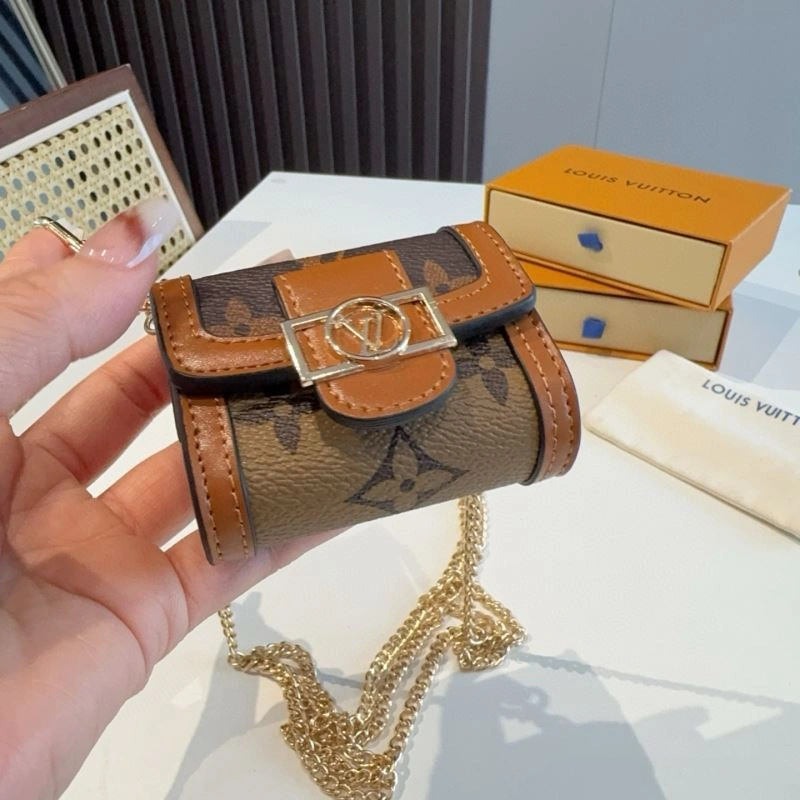 FashionForward Louis Vuitton Mobile Cases 268047