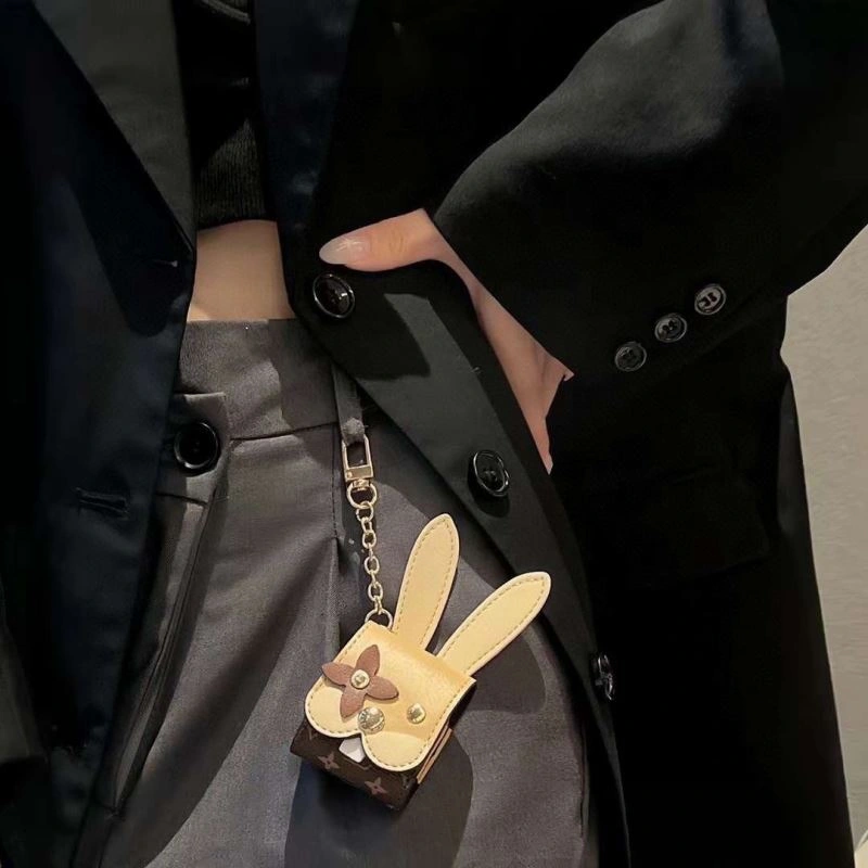 Minimalist Louis Vuitton Mobile Cases 268269