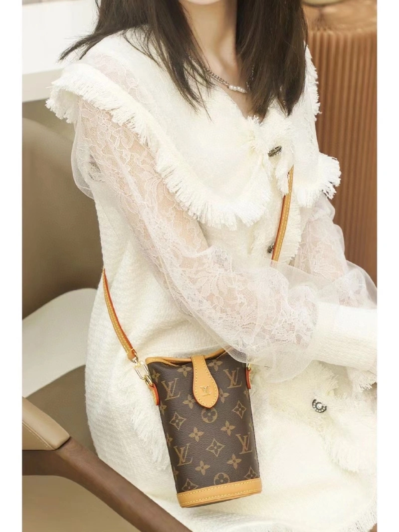 TechFriendly Louis Vuitton Mobile Cases 268192