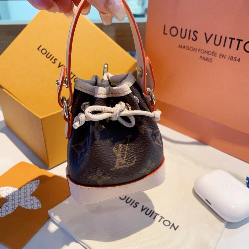 Sleek Louis Vuitton Mobile Cases 268170