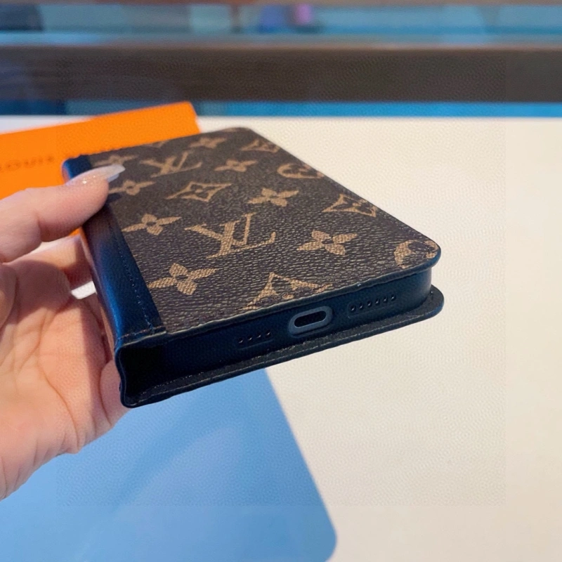 QuickDry Louis Vuitton Mobile Cases 268150