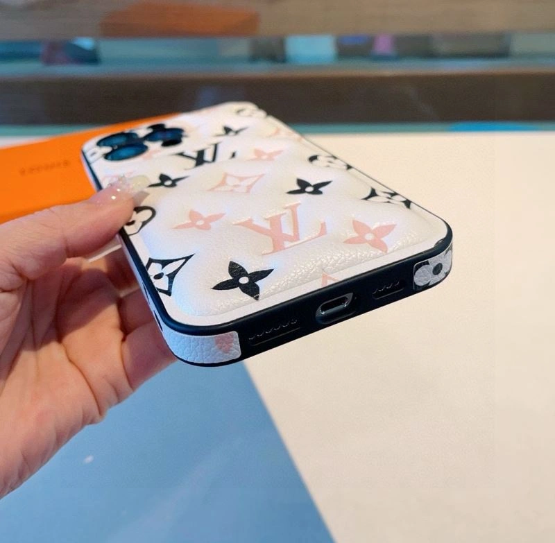 Sleek Louis Vuitton Mobile Cases 267639