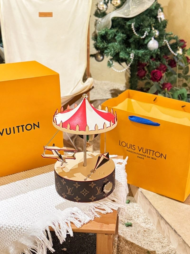 Seasonal Louis Vuitton Music Boxes 268312