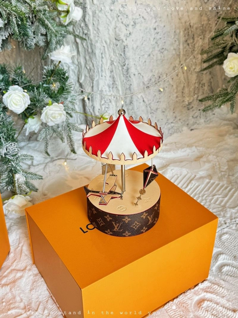 Louis Vuitton Music Boxes Lightweight 268325