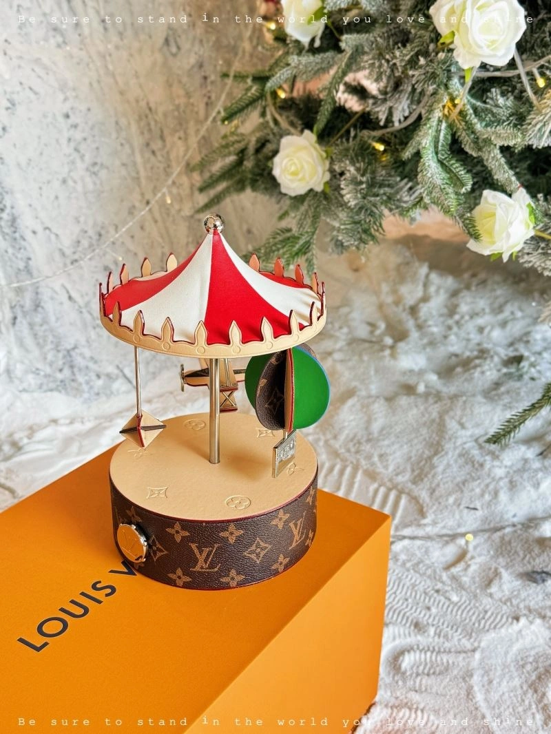 Louis Vuitton Music Boxes Lightweight 268325