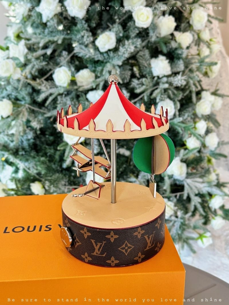 Louis Vuitton Music Boxes Lightweight 268325