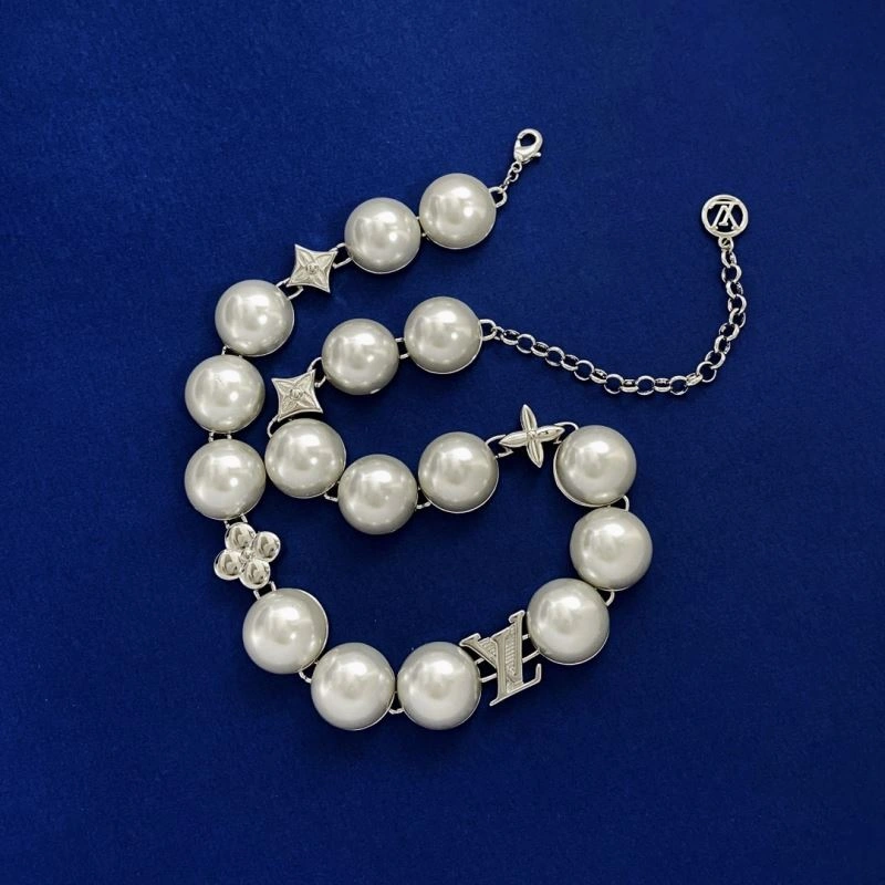 Louis Vuitton Necklaces EasyMatch 251356