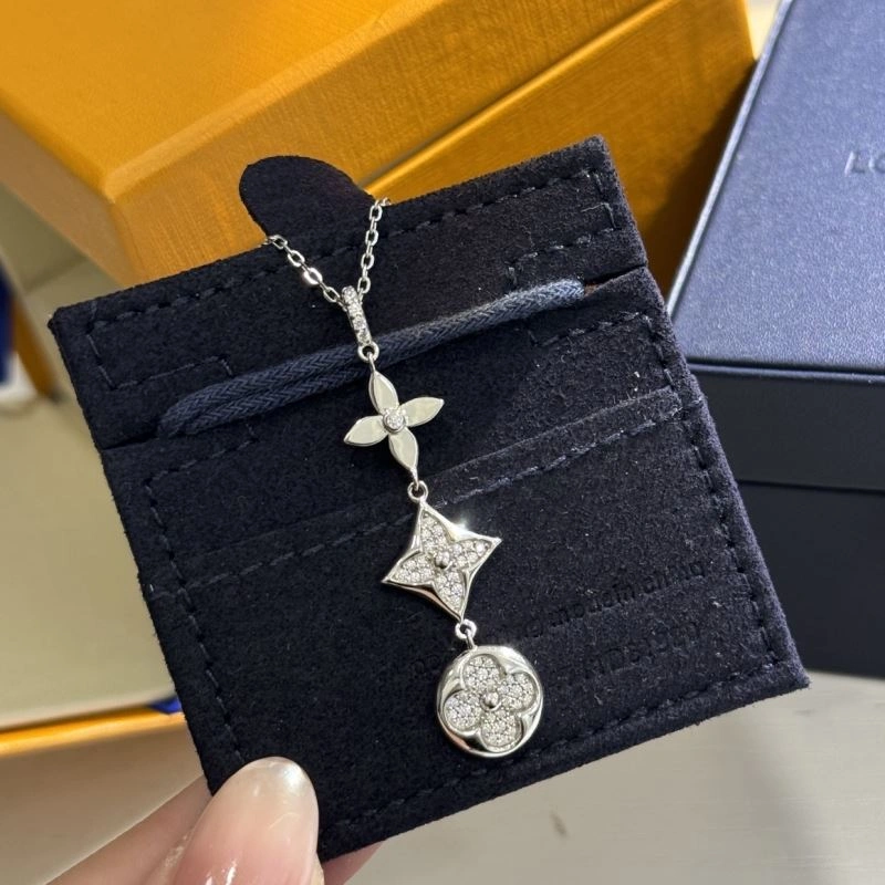 ModernLook Louis Vuitton Necklaces 251364