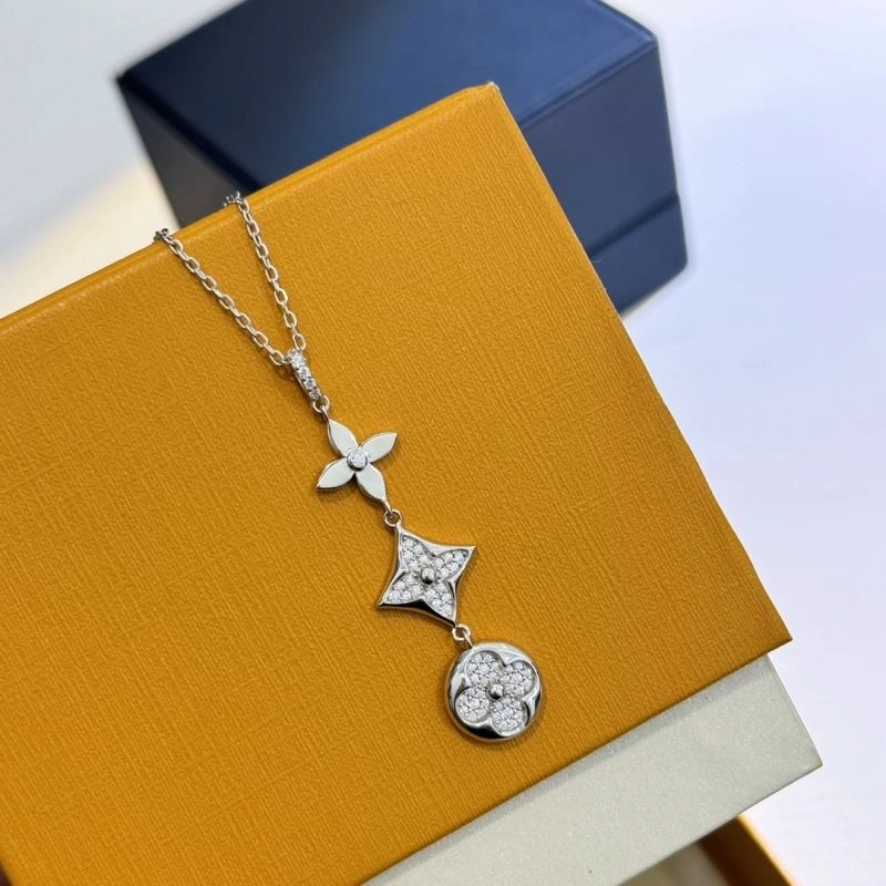ModernLook Louis Vuitton Necklaces 251364