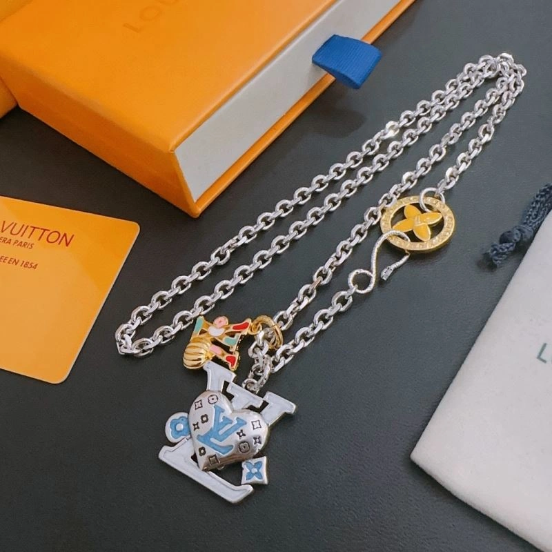 Louis Vuitton Necklaces Fashionable 251378