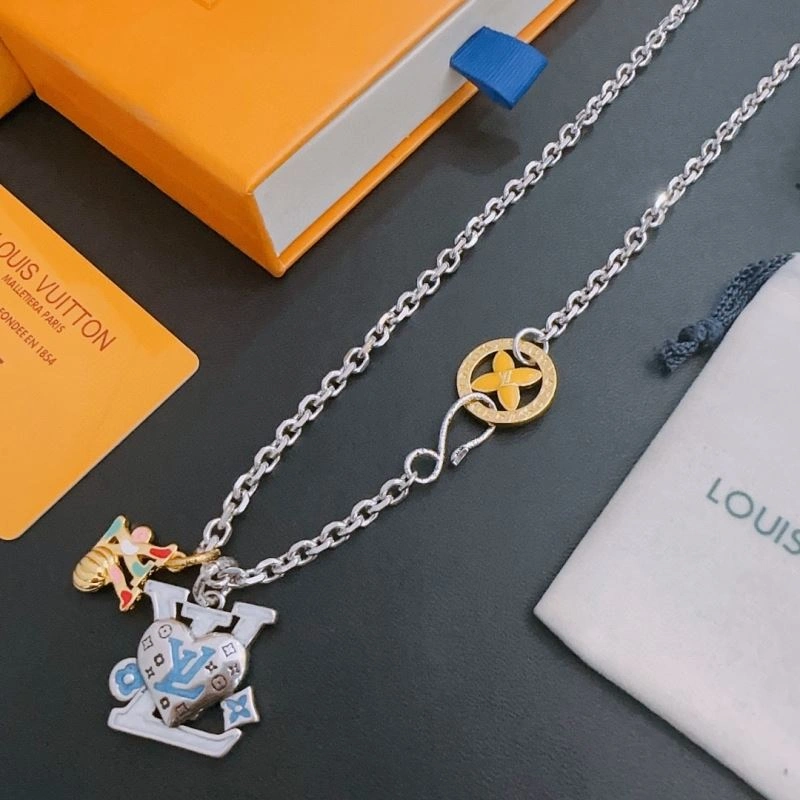 Louis Vuitton Necklaces Fashionable 251378