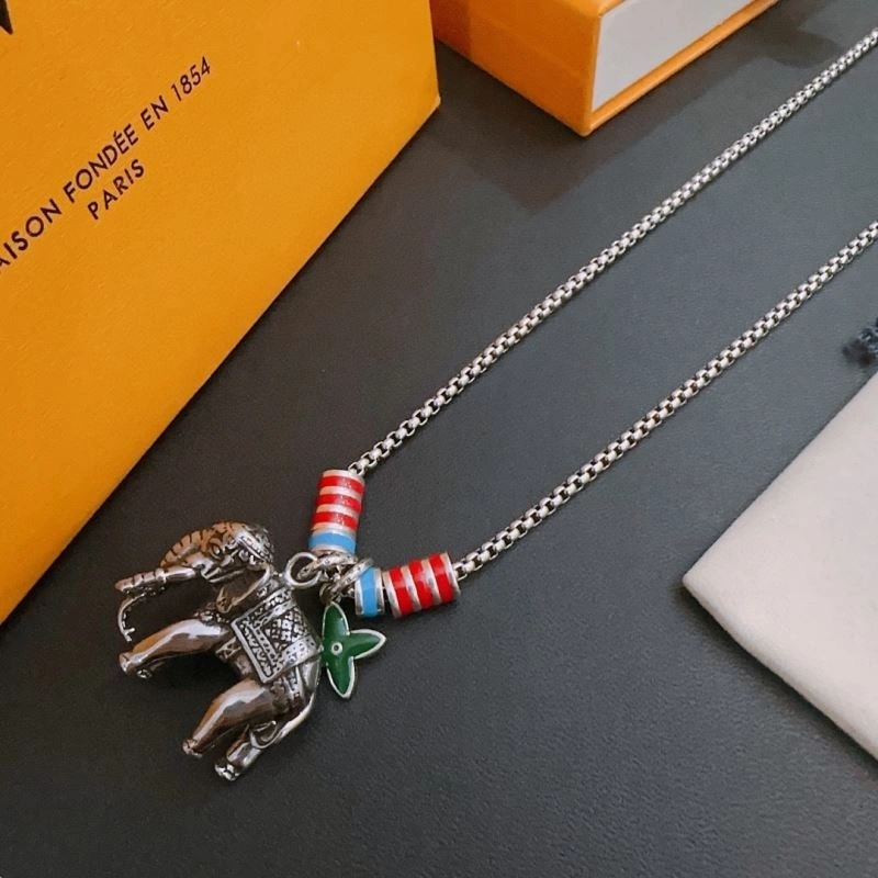 Bold Louis Vuitton Necklaces 251380