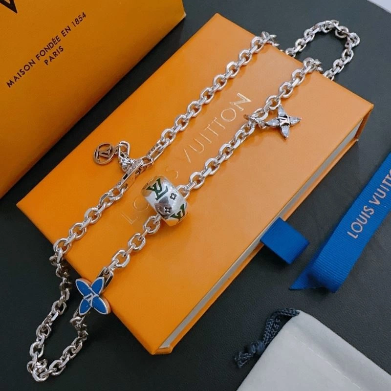 Louis Vuitton Necklaces Versatile 251362