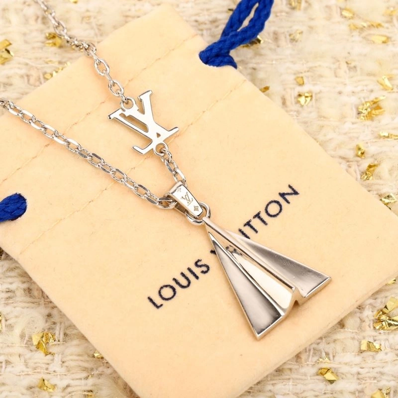 FlexibleFit Louis Vuitton Necklaces 251373