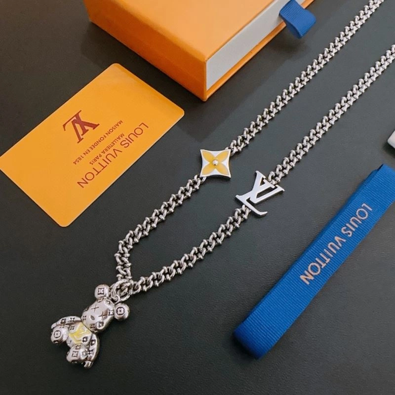 FashionForward Louis Vuitton Necklaces 251374