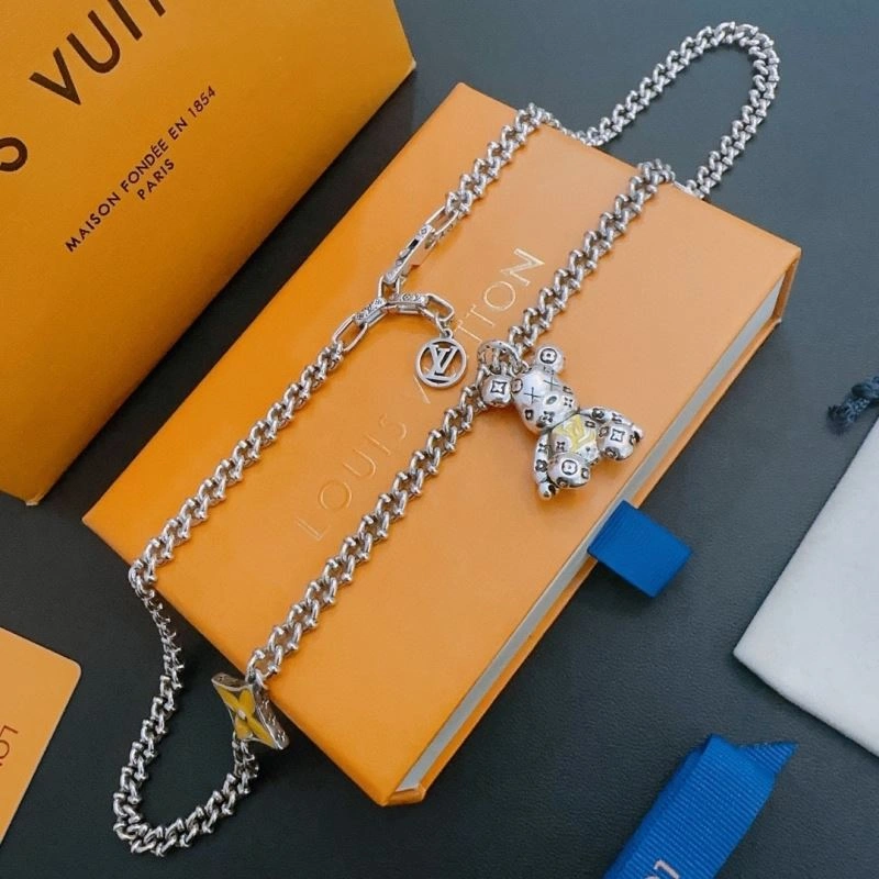 FashionForward Louis Vuitton Necklaces 251374