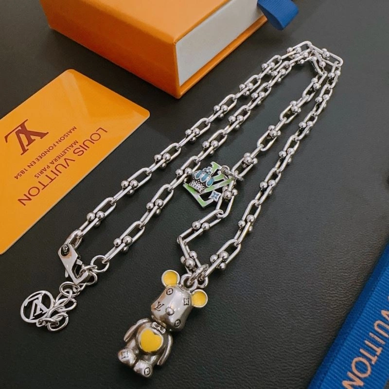 Lightweight Louis Vuitton Necklaces 251388