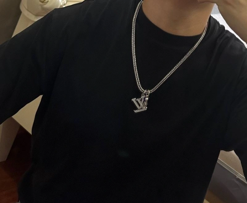 Louis Vuitton Necklaces TopPick 251386