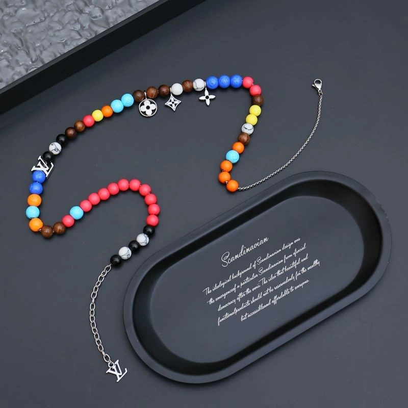 Louis Vuitton Necklaces Sleek 251367