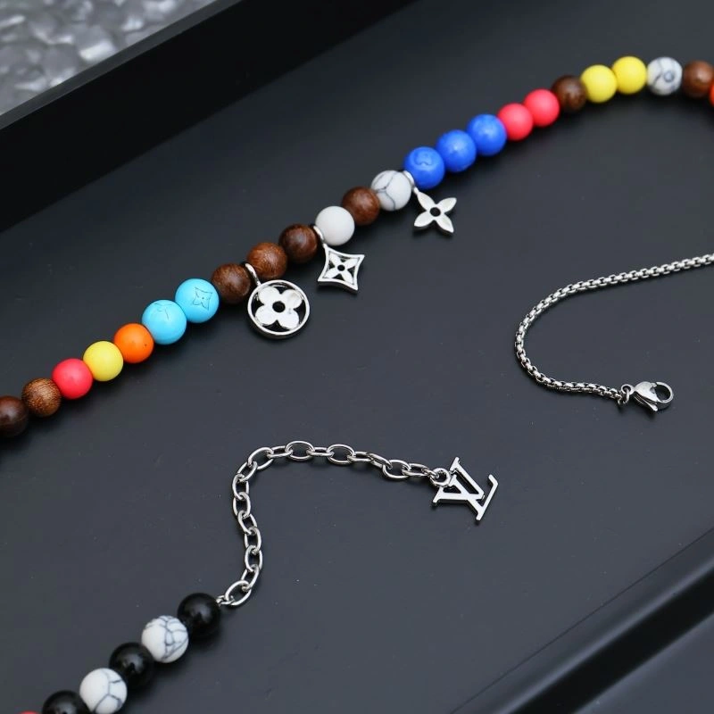 Louis Vuitton Necklaces Sleek 251367